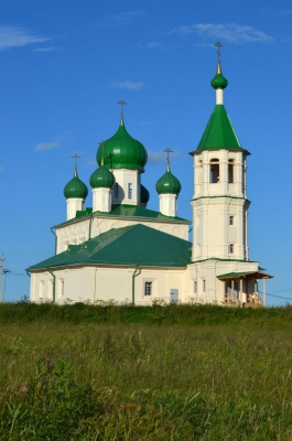 Церковь Дмитрия Солунского в селе Ломоносово